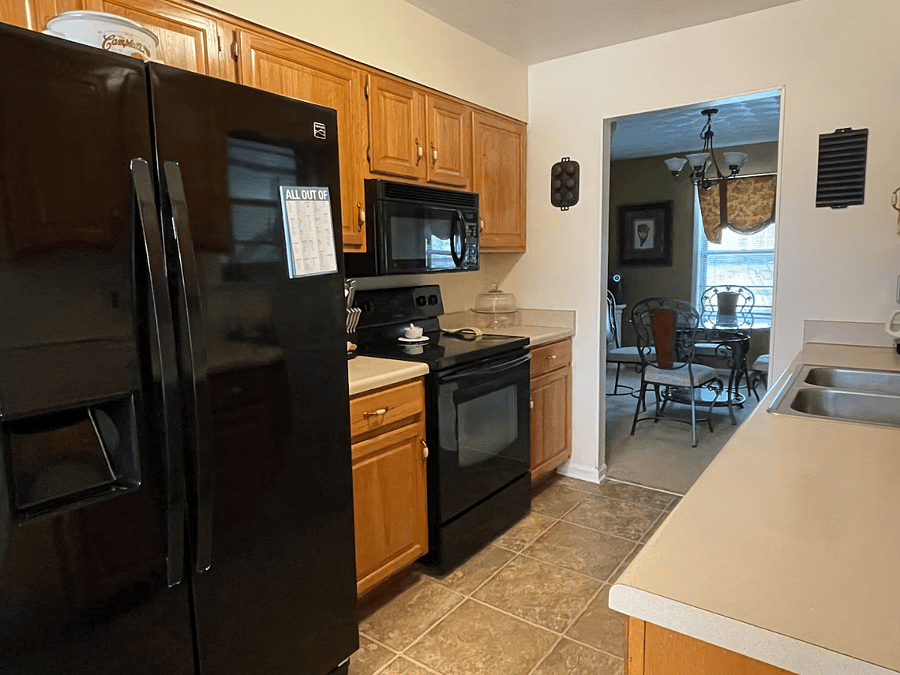 Kitchen, Dining room