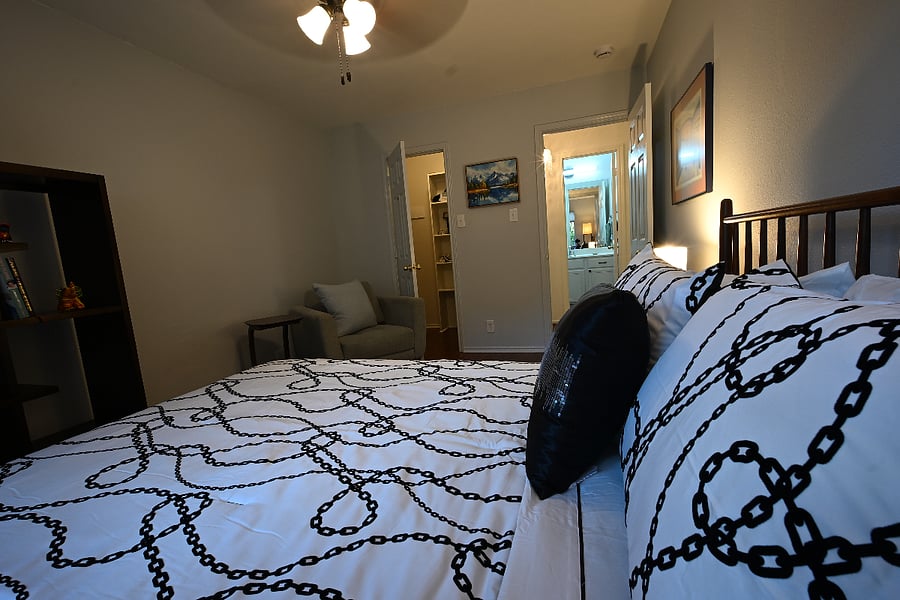 King Size Bed ( downstairs)