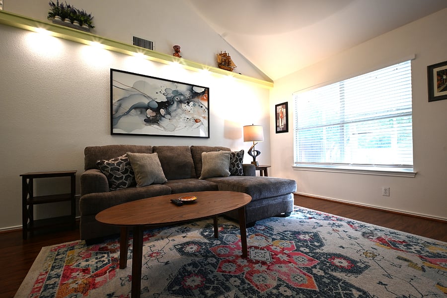 Family Room)
