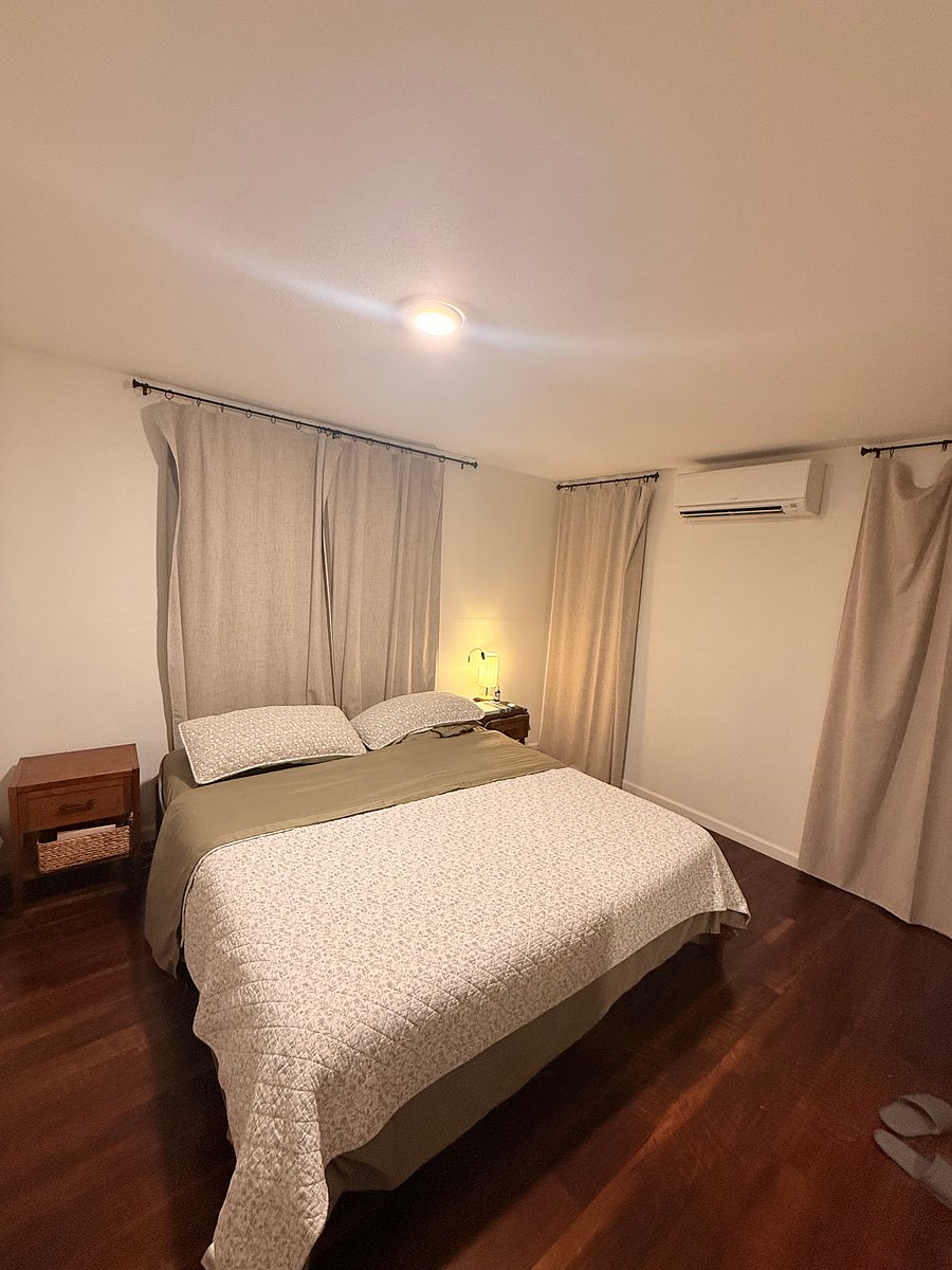 Master bedroom w/ California King size mattress 