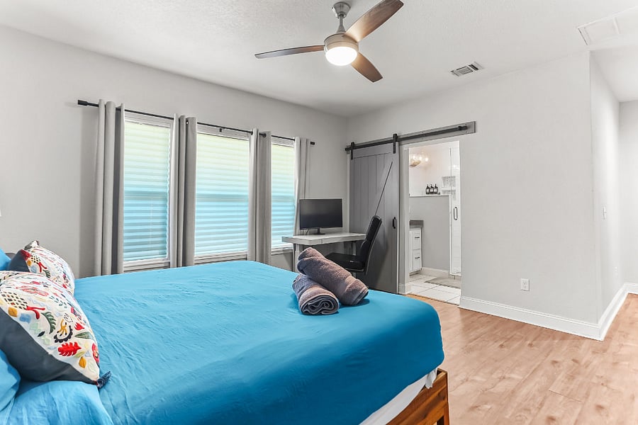 Master Bedroom - King Bed