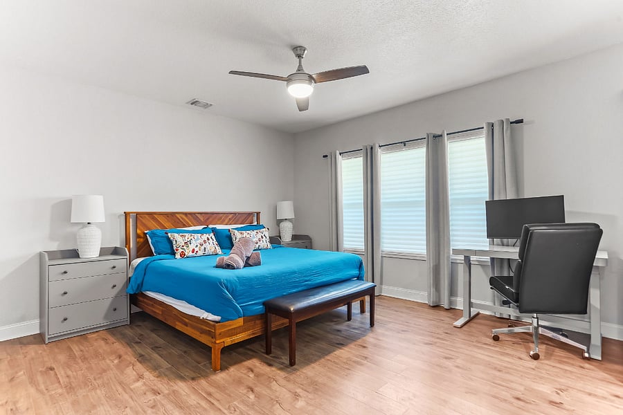 Master Bedroom - King Bed