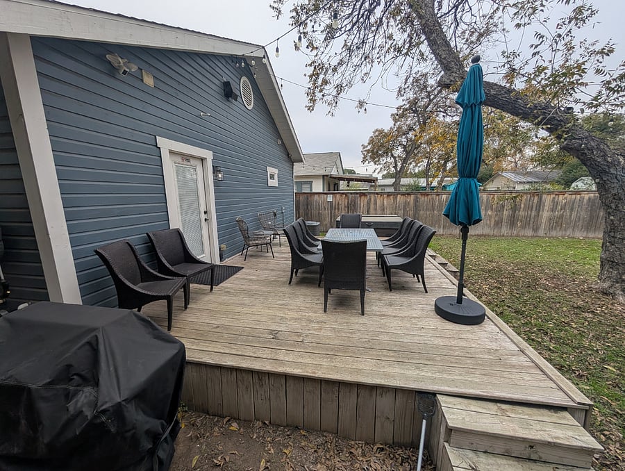 New outdoor dining set (not pictured: sun loungers)