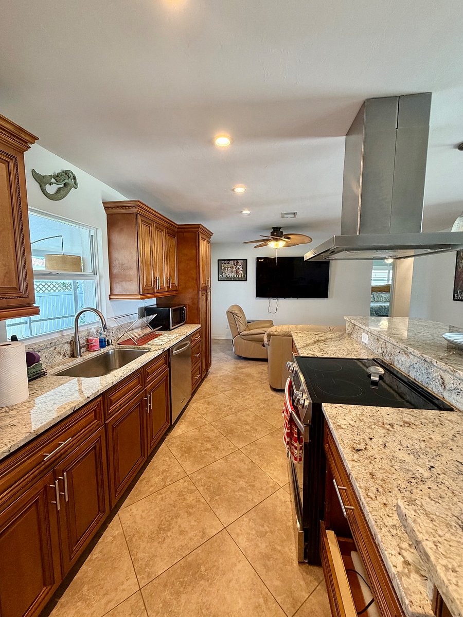 Furnished Finder property 1019866_1 photo 3