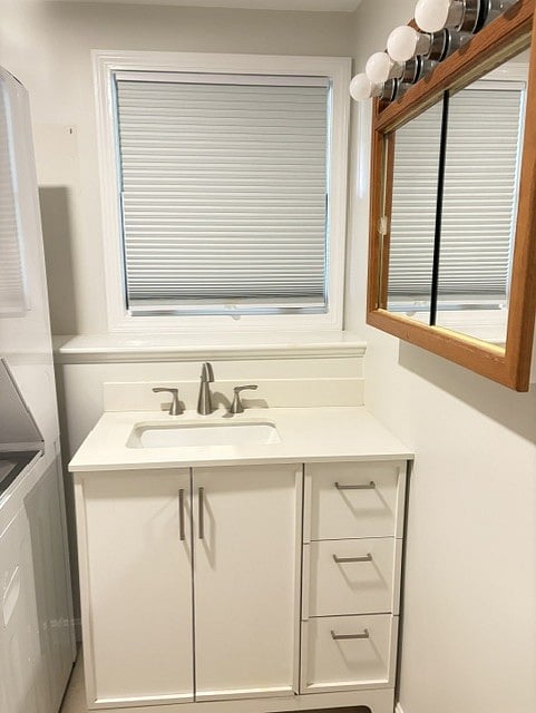 Vanity and Mirror/Cabinet
