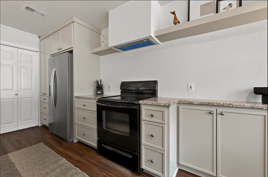 Furnished Finder property 1019883_1 photo 3