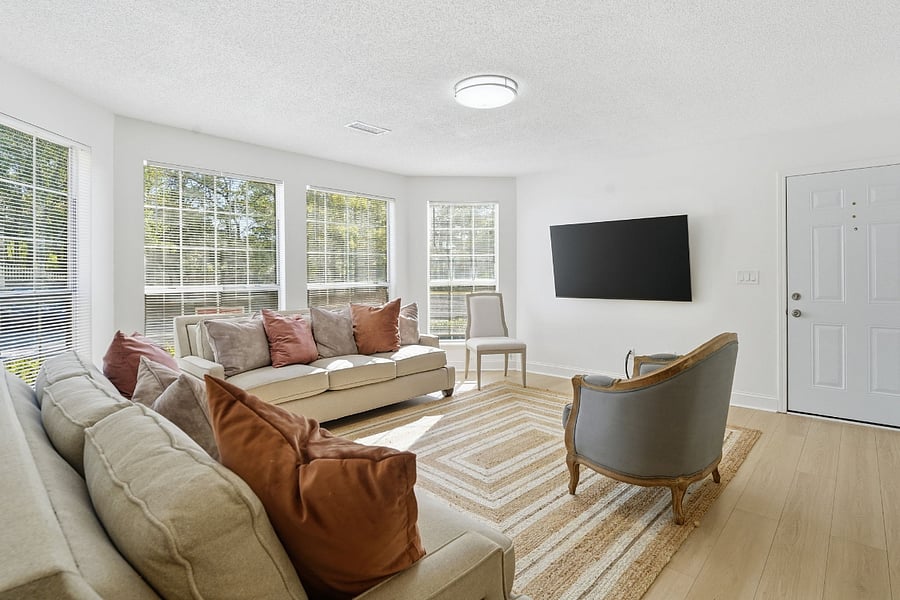 Furnished Finder property 1019902_1 photo 3