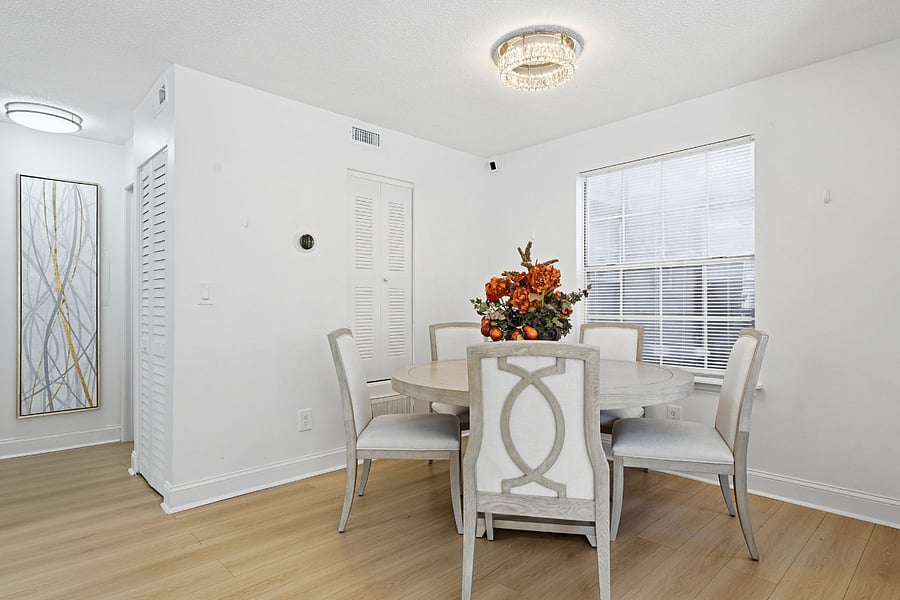 Furnished Finder property 1019902_1 photo 12