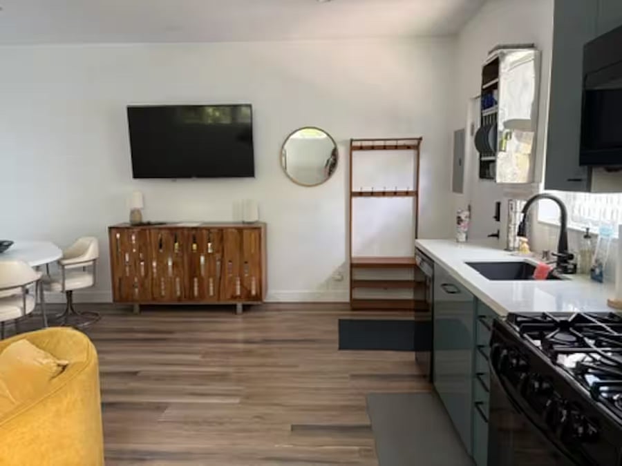 Furnished Finder property 1019907_1 photo 3
