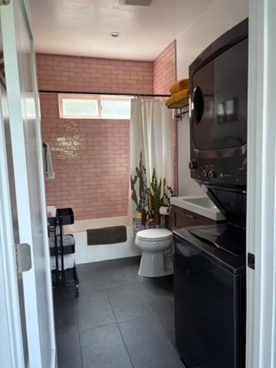 Furnished Finder property 1019907_1 photo 16