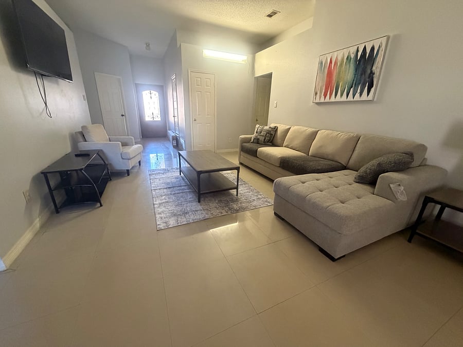 Furnished Finder property 1019908_1 photo 4