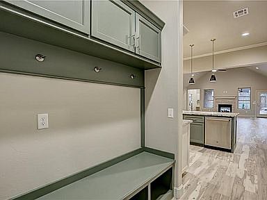 Furnished Finder property 1019962_1 photo 4