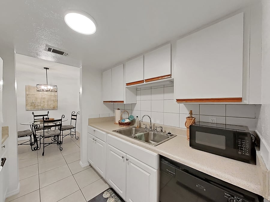 Furnished Finder property 1020001_1 photo 2