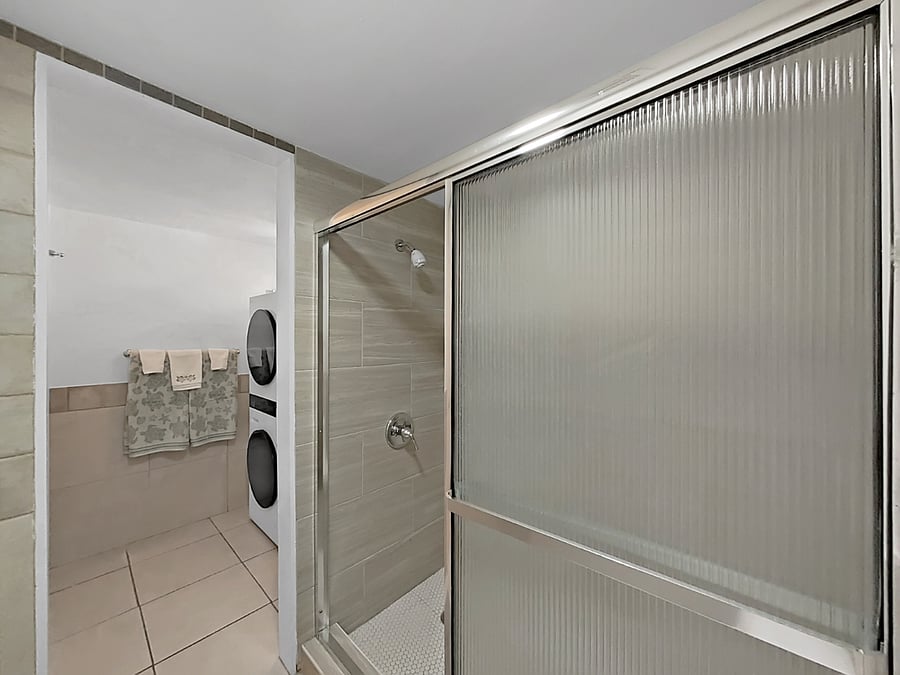 Furnished Finder property 1020001_1 photo 26