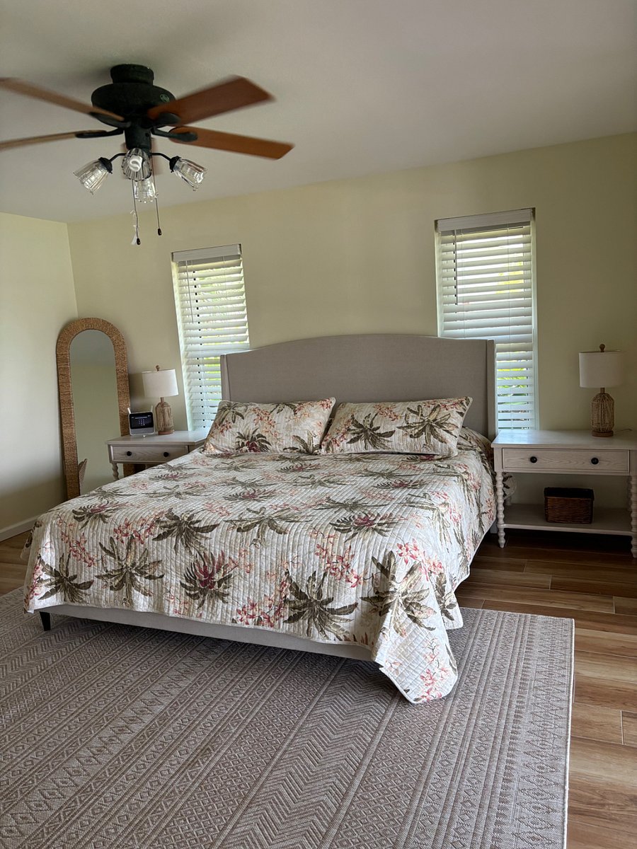 Master bedroom with King bed