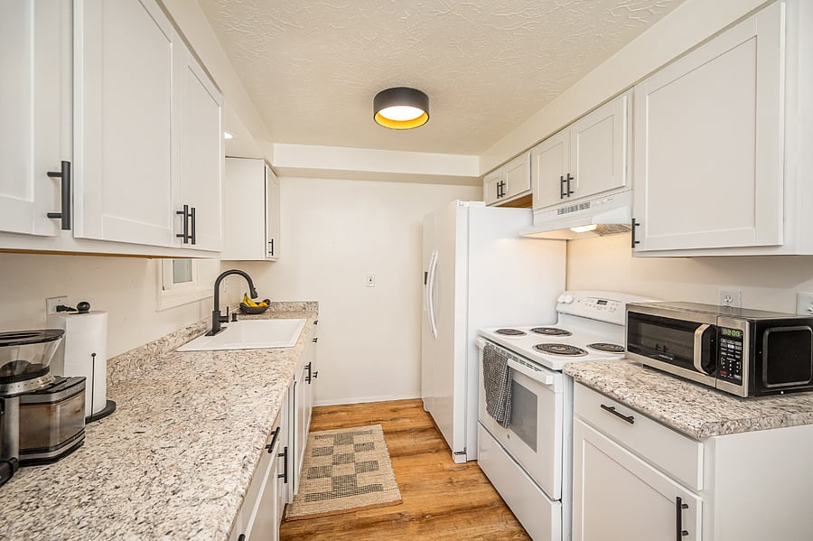 Fully equipped kitchen