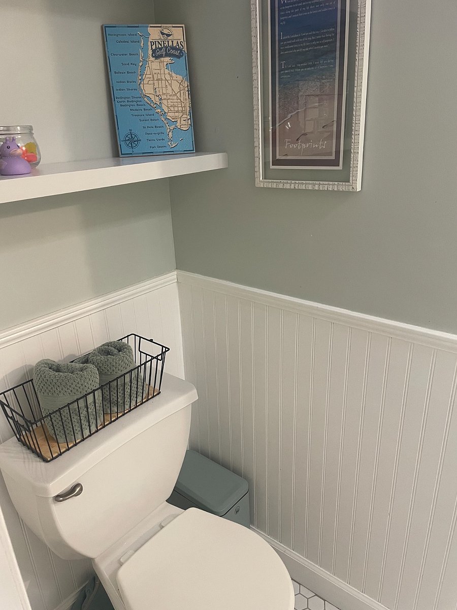 Office Bedroom - Bathroom
