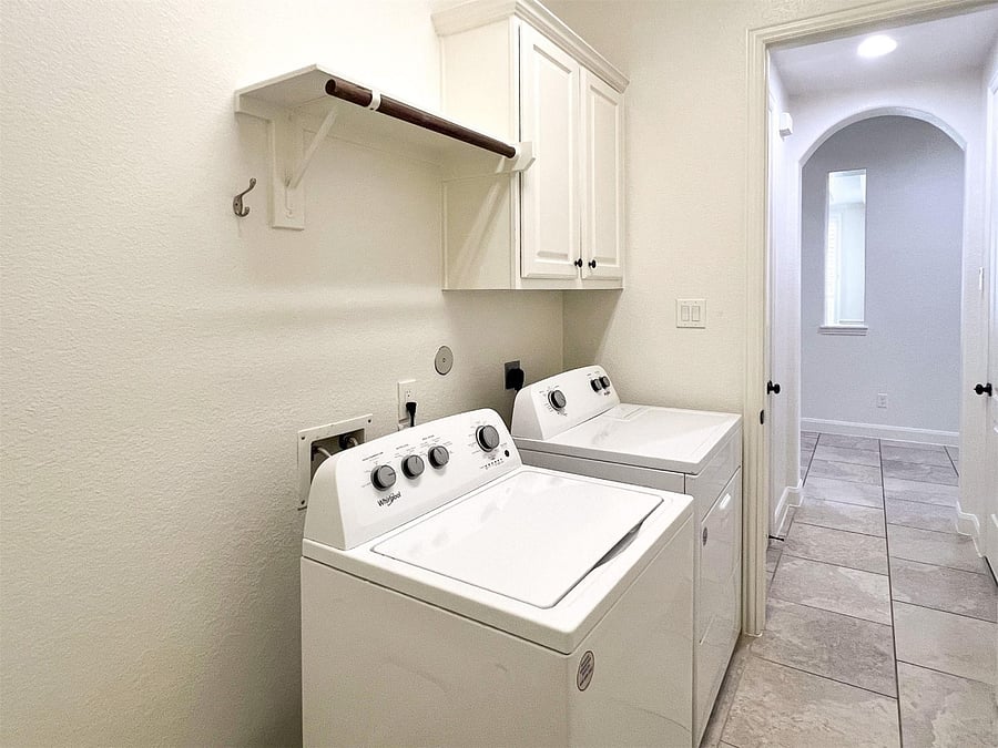 Furnished Finder property 1020155_1 photo 39
