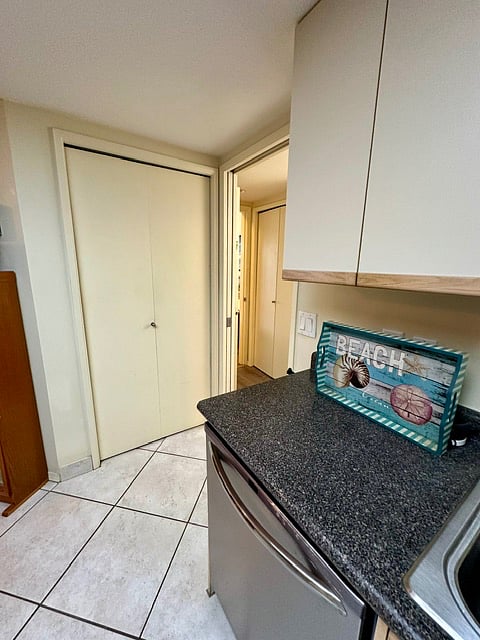 Furnished Finder property 1020185_1 photo 18