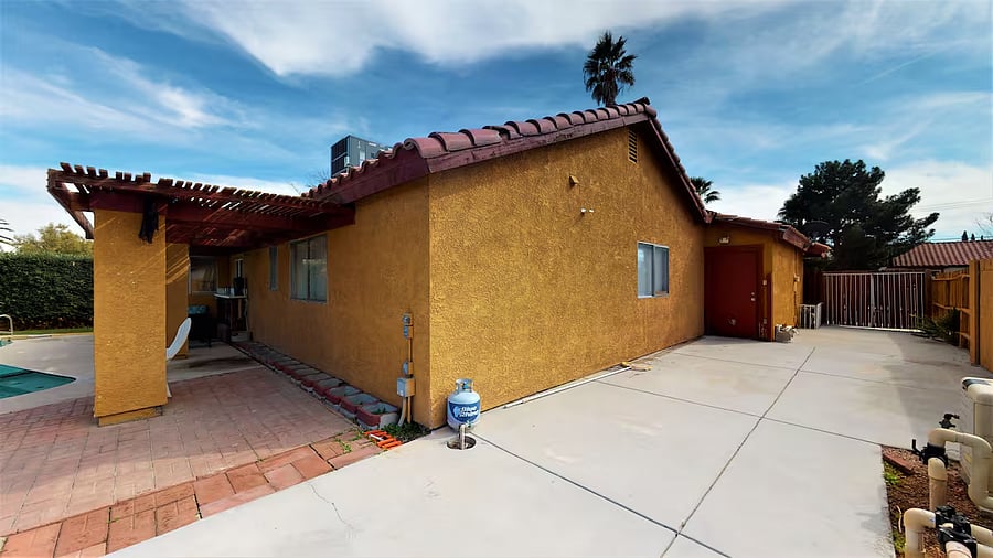 Furnished Finder property 1020202_1 photo 35
