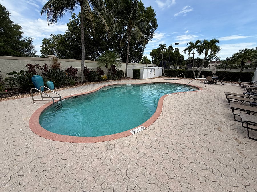 Furnished Finder property 1020222_1 photo 26
