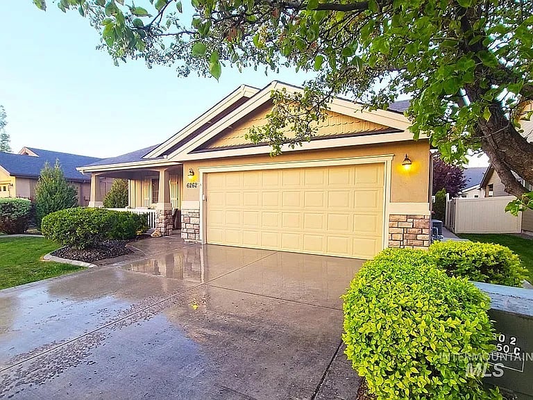 Furnished Finder property 1020224_1 photo 2