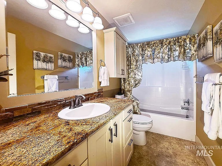 Furnished Finder property 1020224_1 photo 22