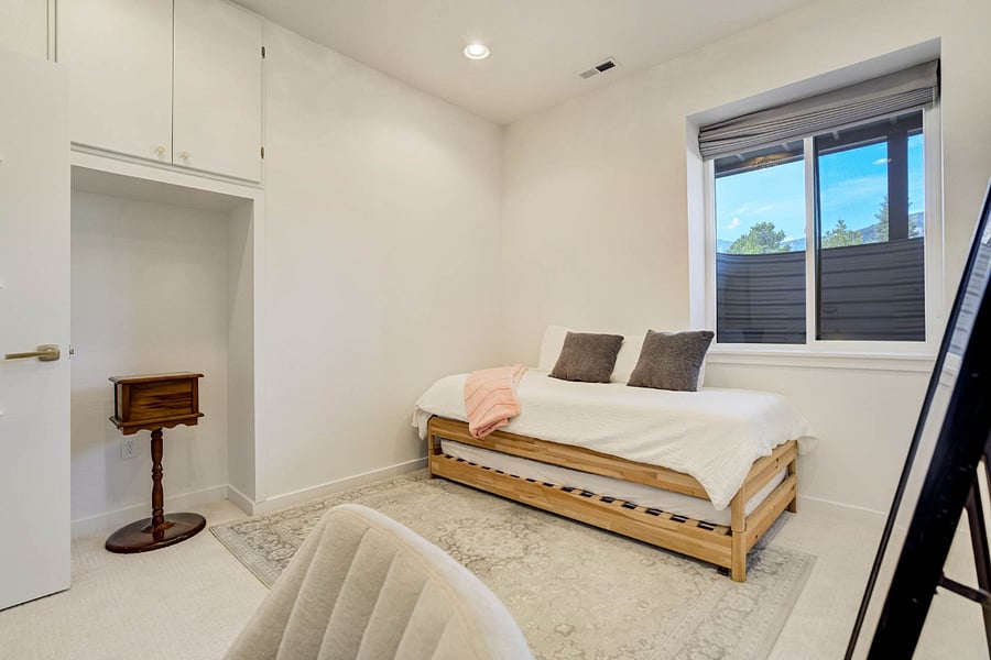 Furnished Finder property 1020248_1 photo 29