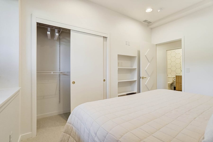Furnished Finder property 1020248_1 photo 24