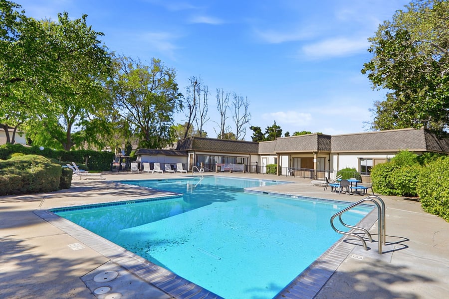 Furnished Finder property 1020271_1 photo 30