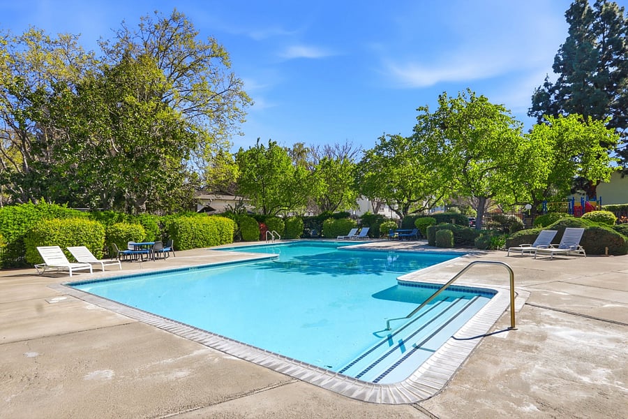 Furnished Finder property 1020271_1 photo 31