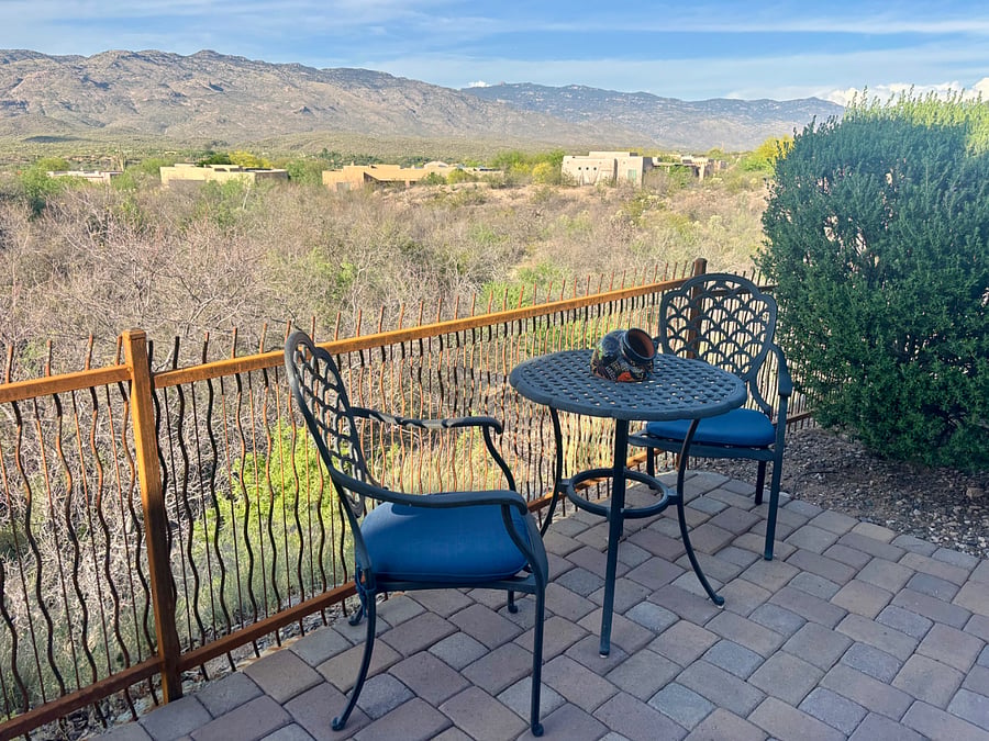 Coffee time/wine time/relax and enjoy the view! 