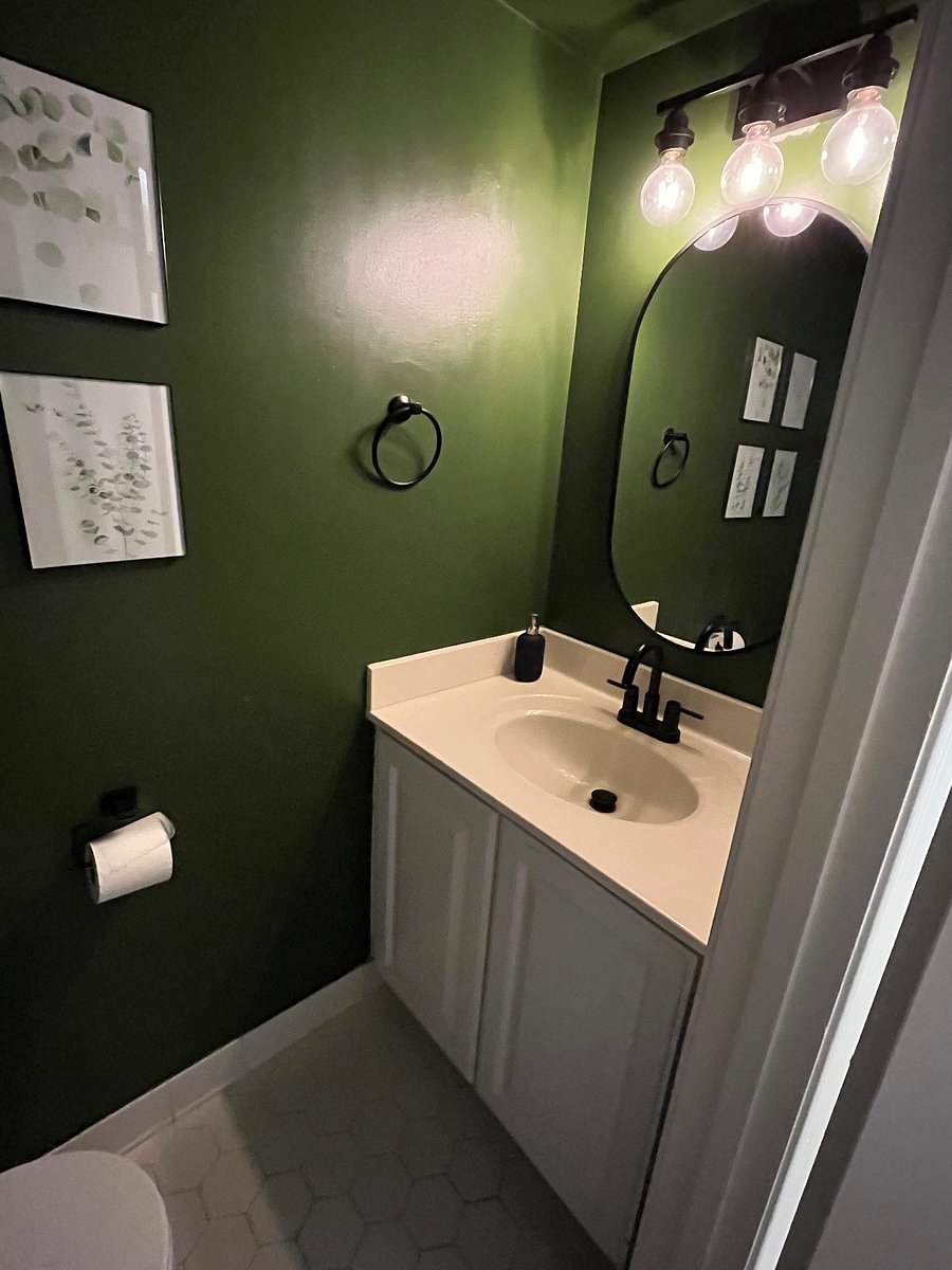 Powder room