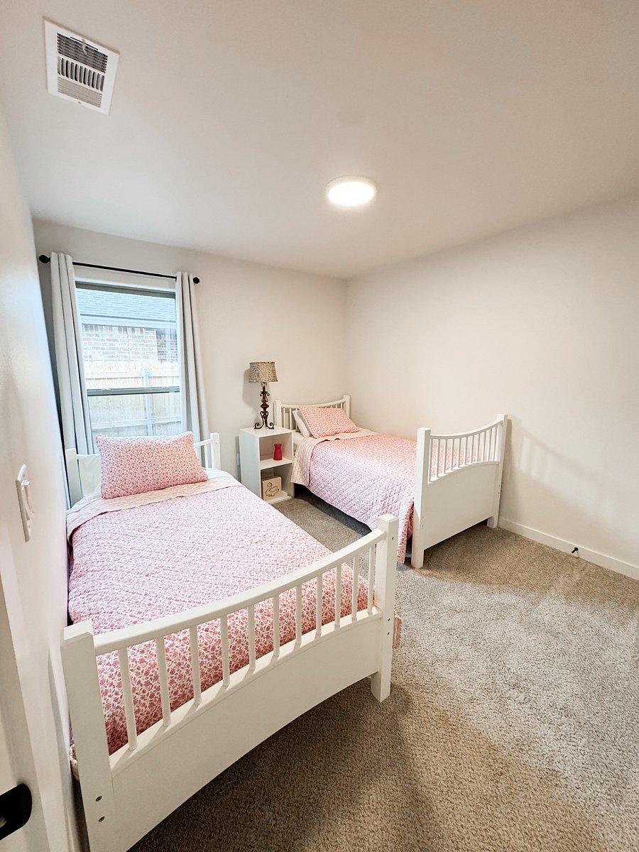 Furnished Finder property 1020329_1 photo 17