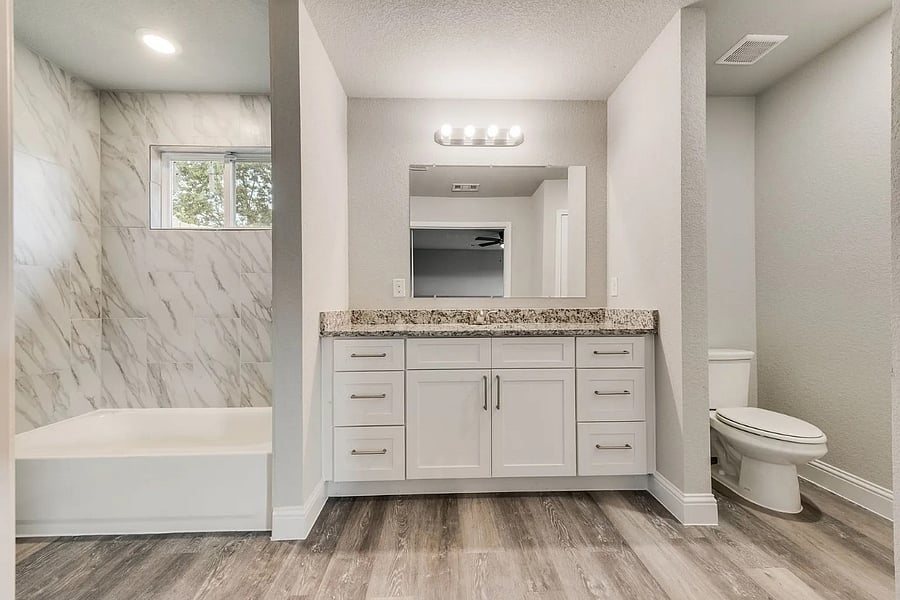 Primary Bedroom Bathroom