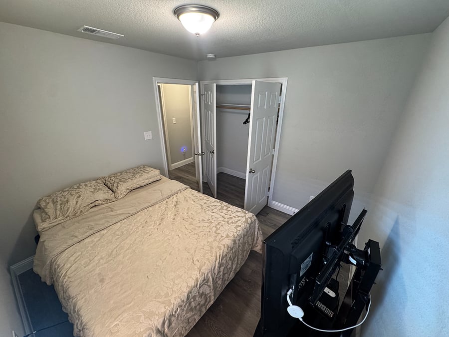 Guest Bedroom 1