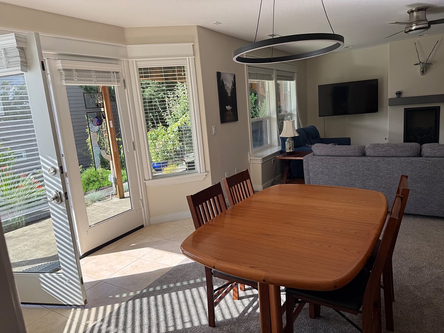 Dining room area. 