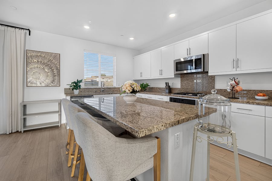Furnished Finder property 1020359_1 photo 8