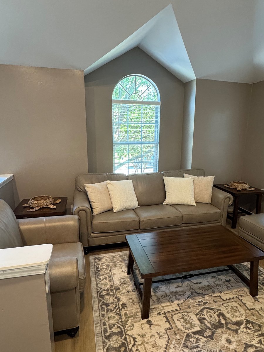 Furnished Finder property 1020369_1 photo 12