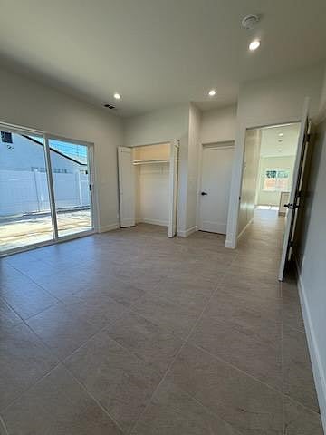 Furnished Finder property 1020378_1 photo 11