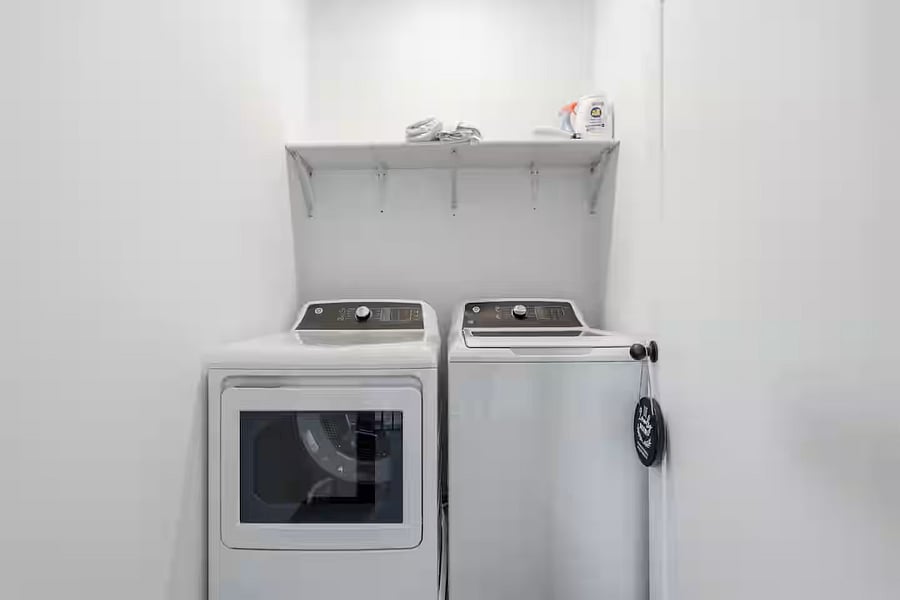 Furnished Finder property 1020429_1 photo 18