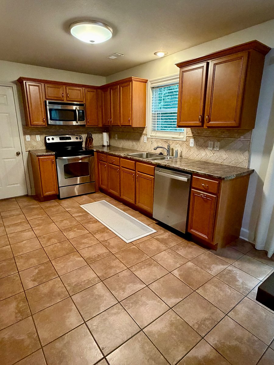 Furnished Finder property 1020435_1 photo 10