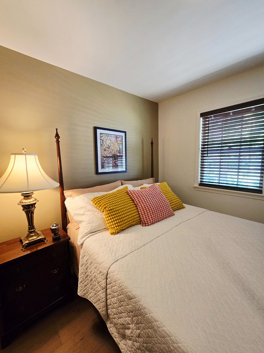 Furnished Finder property 1020459_1 photo 13