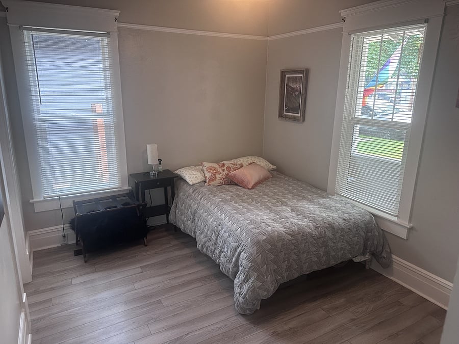 The bedroom for rent.