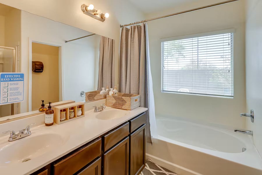 Furnished Finder property 1020549_1 photo 13