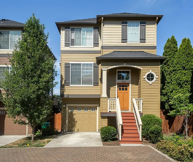 Furnished Finder property 1020626_1 photo 25