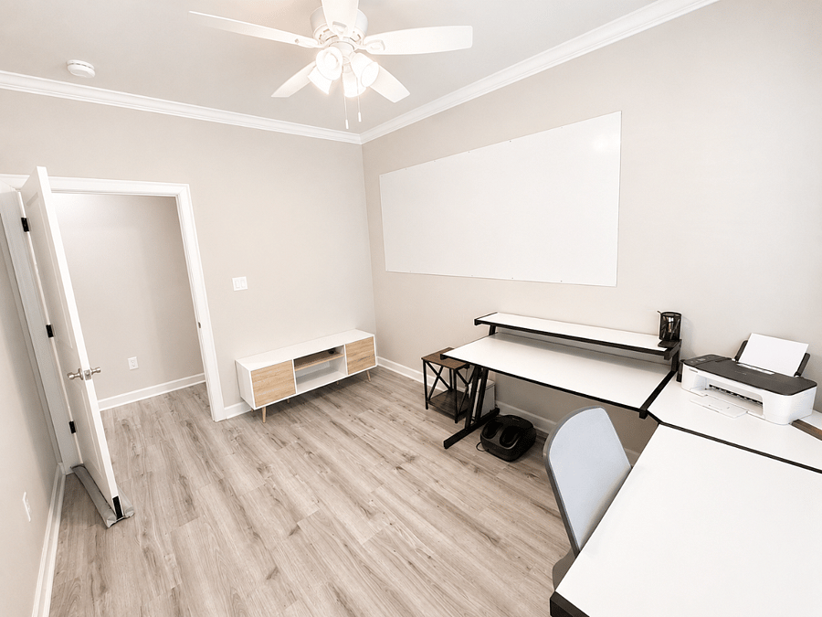 Furnished Finder property 1020635_1 photo 33