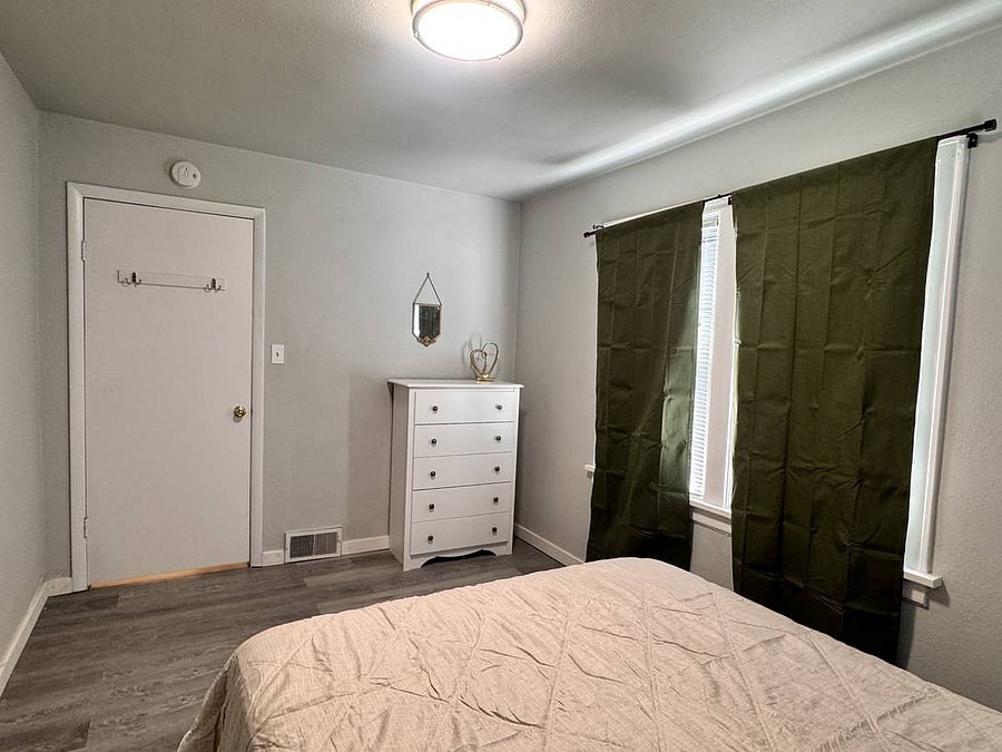 Furnished Finder property 1020637_1 photo 11