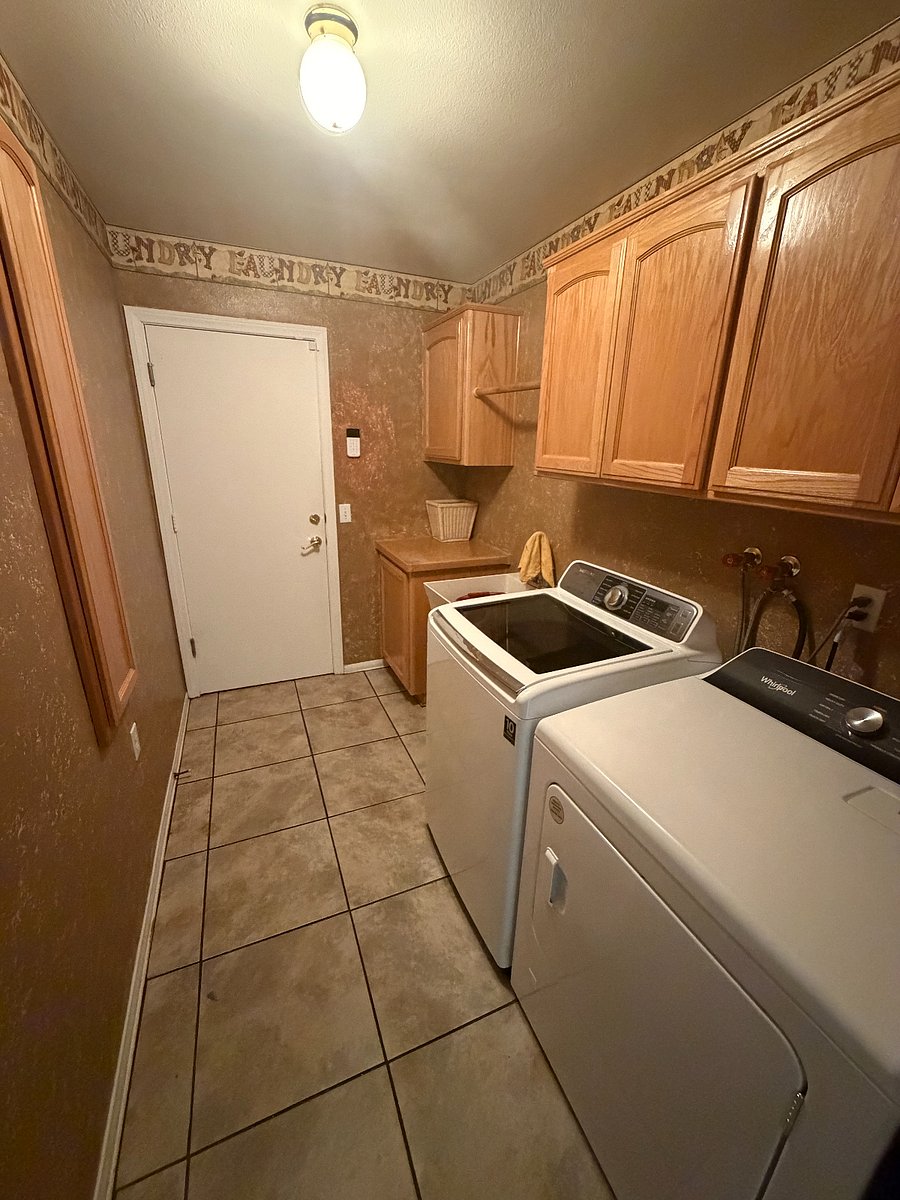 Furnished Finder property 1020661_1 photo 34