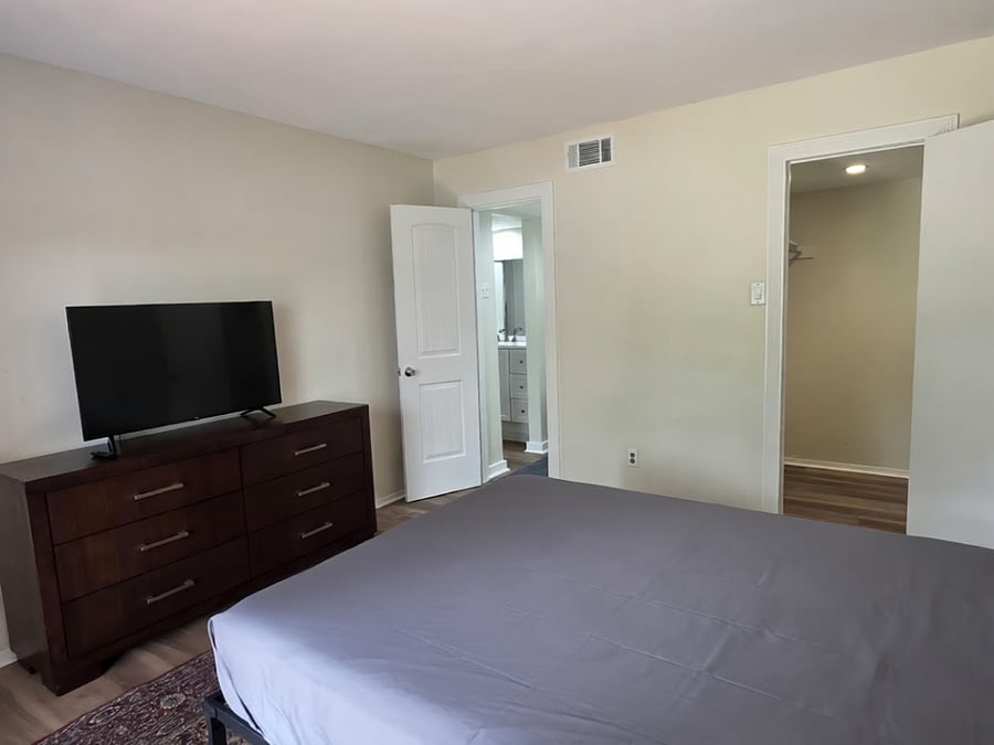 Furnished Finder property 1020683_1 photo 3